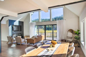 A Contemporary Dream Lakefront Rathdrum Oasis!